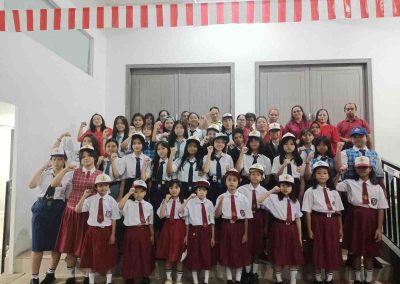Foto Bersama Keluarga Besar Panti Dorkas saat Upacara 17 Agustus 2025_8_11zon